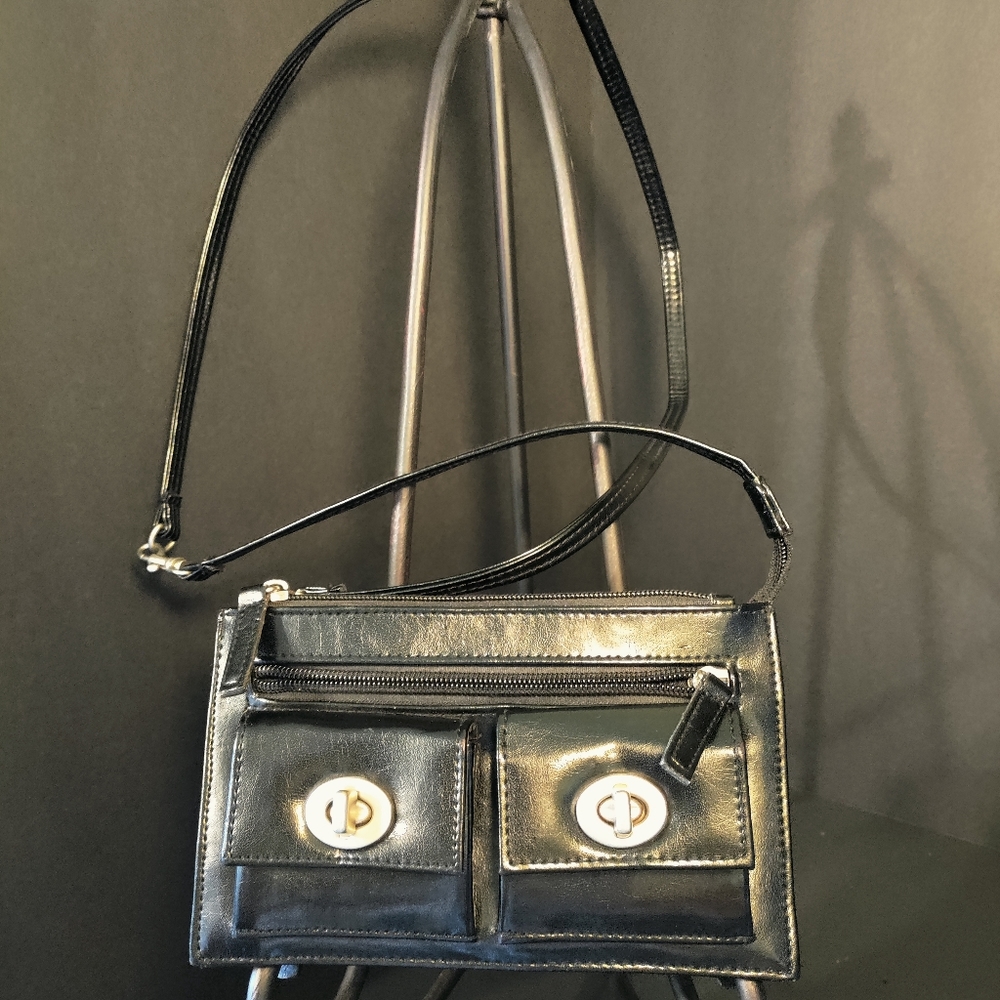 Black Cross Over Purse/Bag/Hand Bag⭐